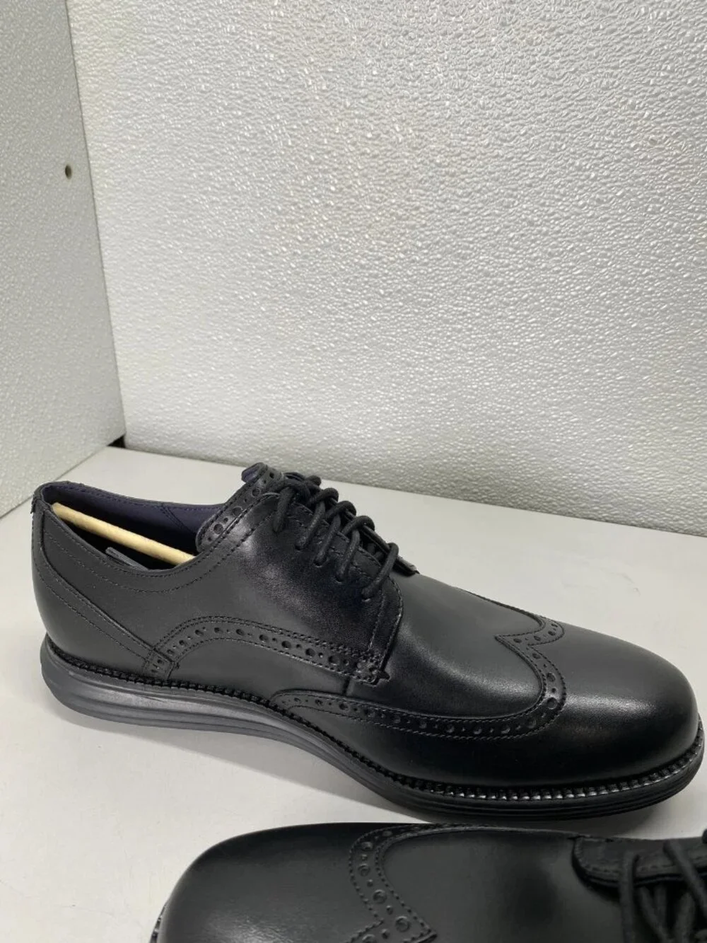 Cole Haan Mens Original Grand Wingtip Oxford Shoes Size 10 M Black, Black
